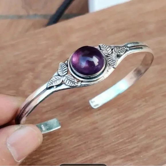 Exquisite  amethyst fashion statement bracelet adjustable one - Picture 2 of 4